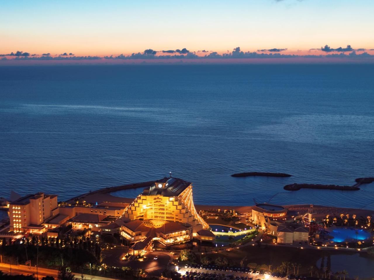 Sheraton Okinawa Sunmarina Resort Onna Εξωτερικό φωτογραφία