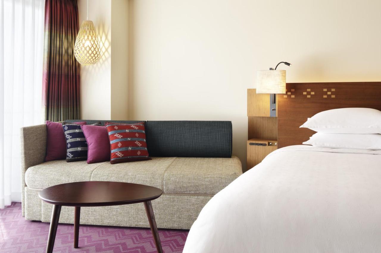 Sheraton Okinawa Sunmarina Resort Onna Εξωτερικό φωτογραφία